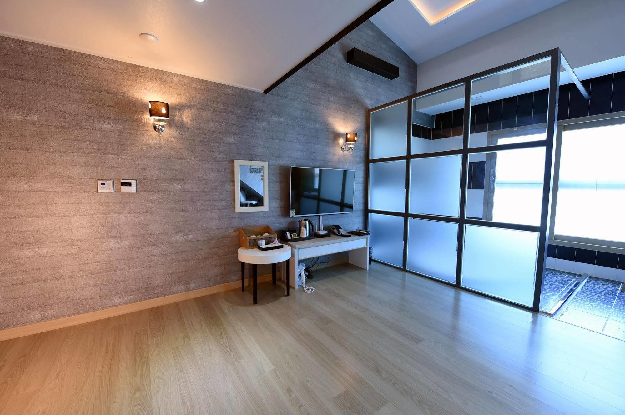 Dome Hotel Geoje Dış mekan fotoğraf